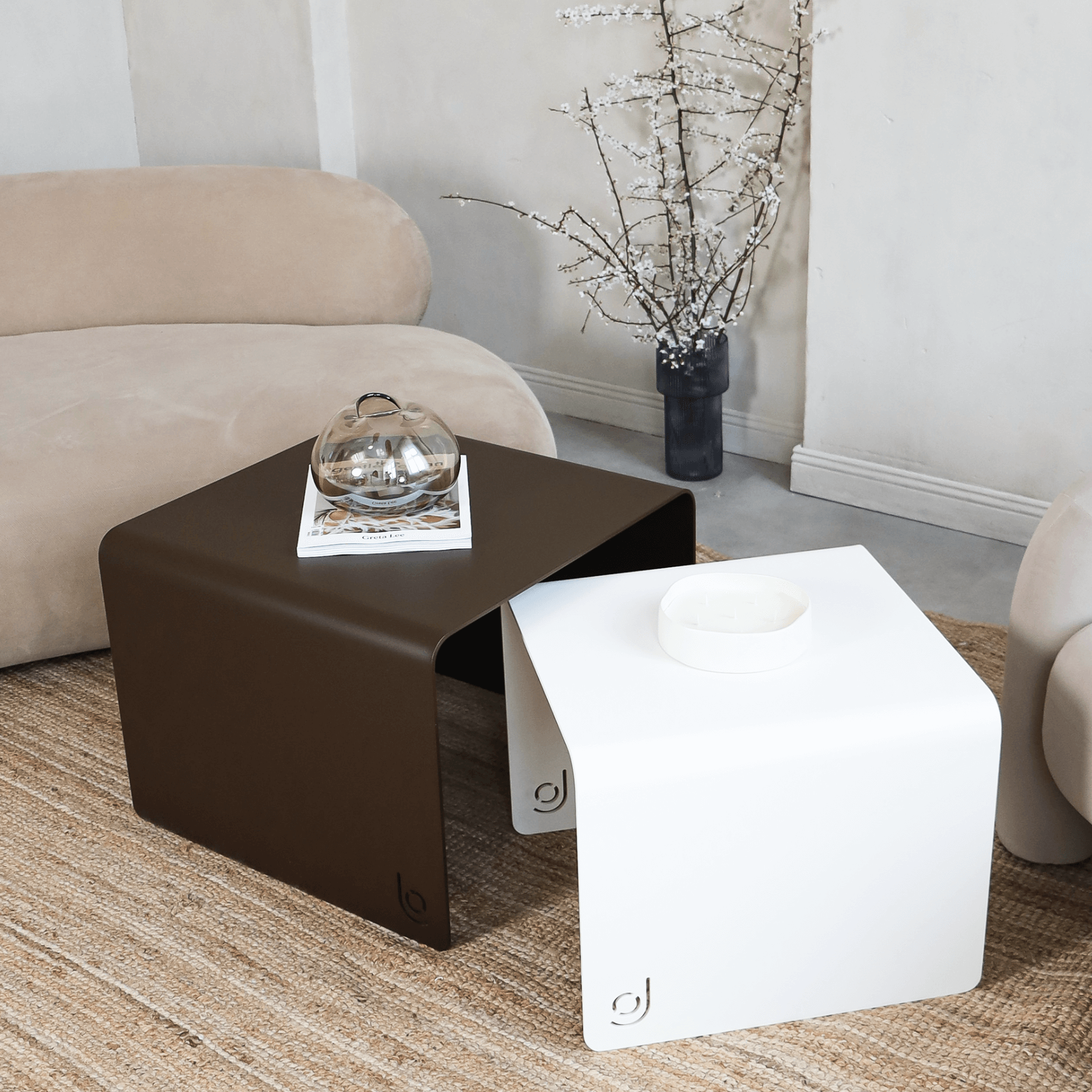 The Lofalo Classic White Coffee Table Shop High-end metal furniture 