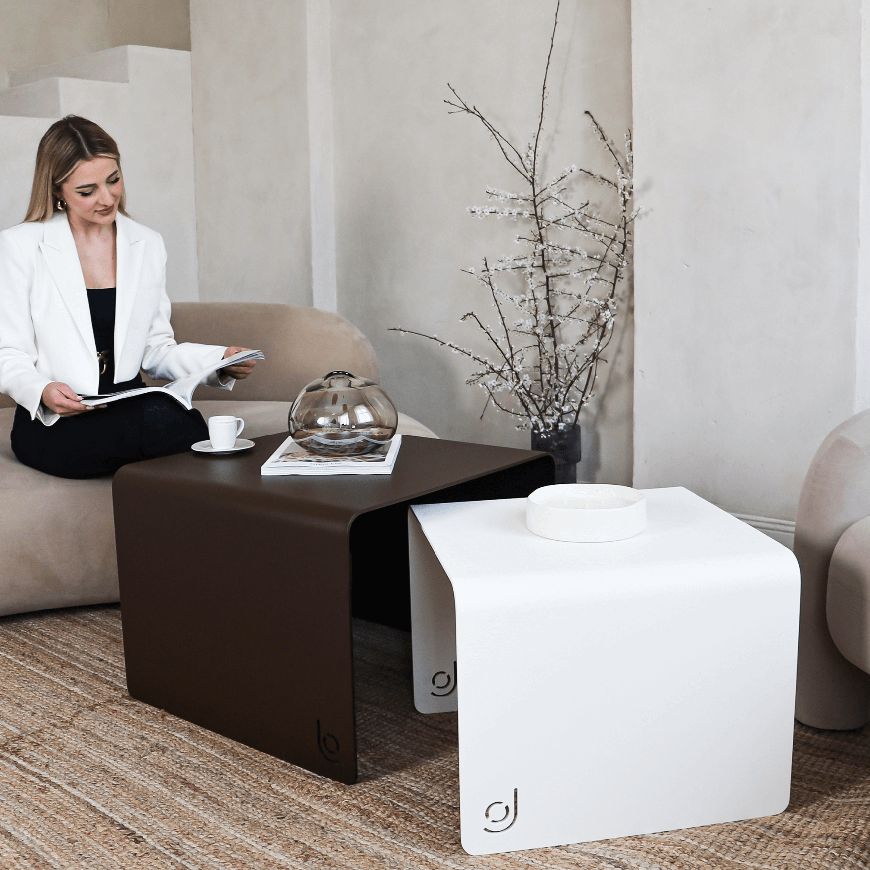 The Lofalo Classic White Coffee Table Shop High-end metal furniture 